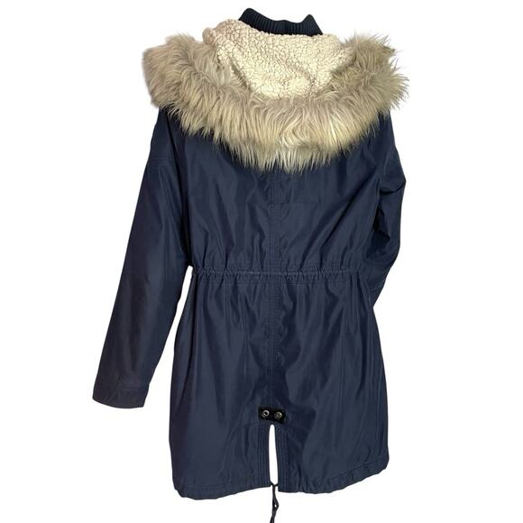 Abercrombie & Fitch Parka Jacket Womens M Navy Sherpa Lined Faux Fur Hood - Picture 2 of 16